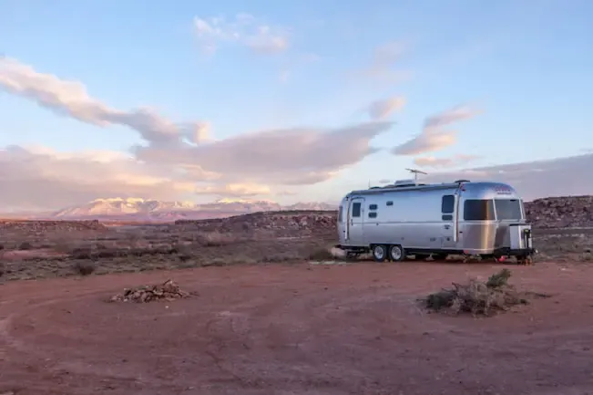 How to Check a Trailer VIN Number