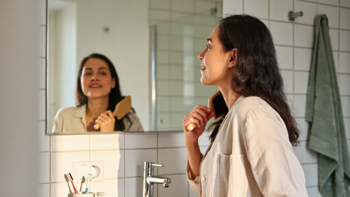 What causes hair loss in women