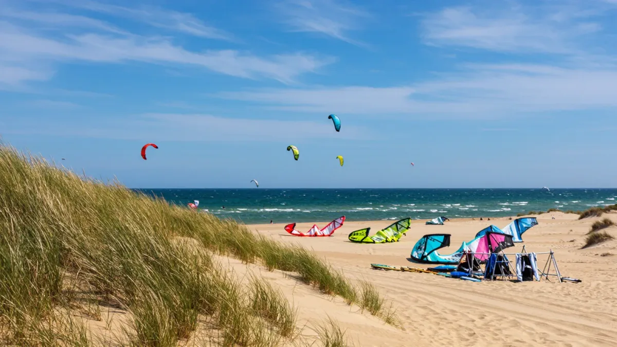 Wind Work: Five US Coastal Spots Where Kiteboarding and Windsurfing Run Best