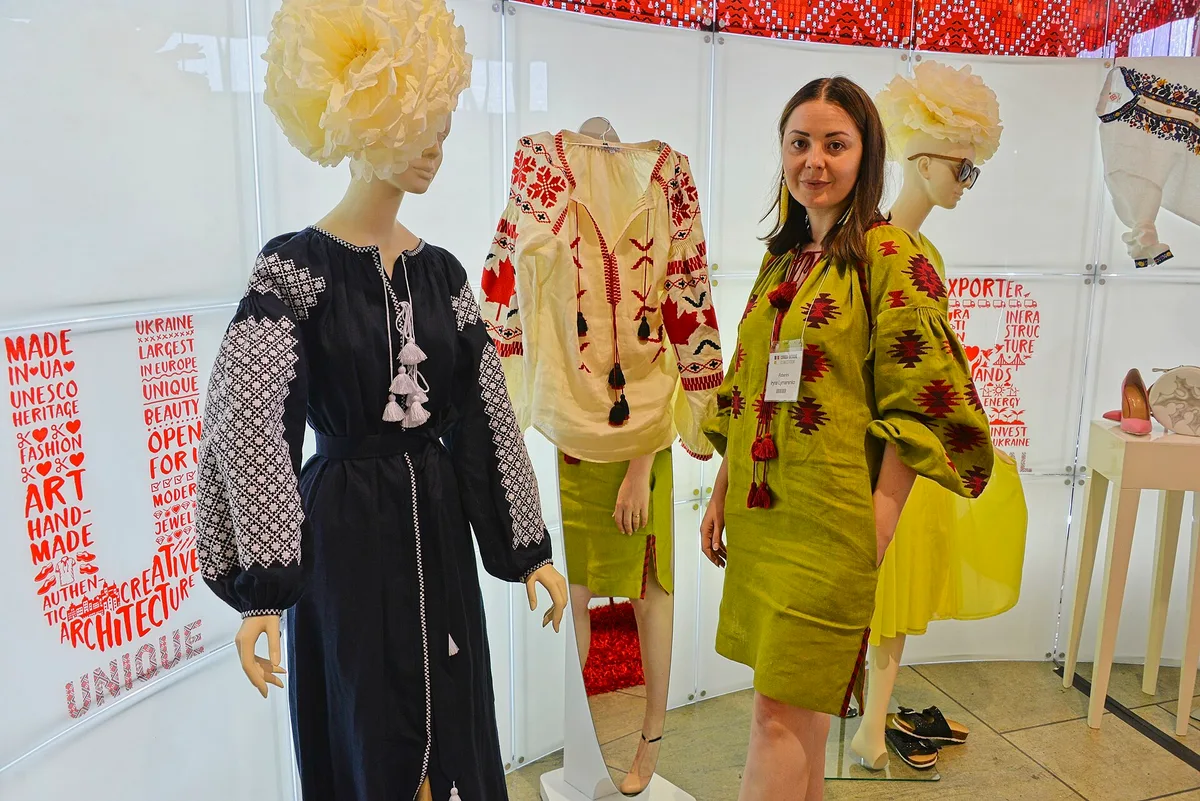 The Business of Fashion News: Who Funds the Coverage You Read