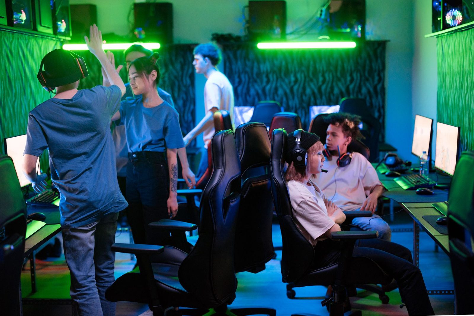 How to Build a Gaming Community: Start and Grow — supporting image 1