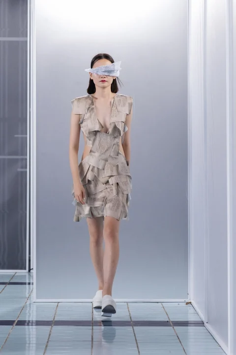 APUJAN Presented SS22 Collection “IN THE MAZE OF NOISES” for London Fashion Week – 2021