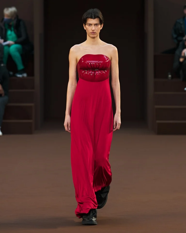 Loewe’s Fall/Winter 2022 Collection – Paris Fashion Week