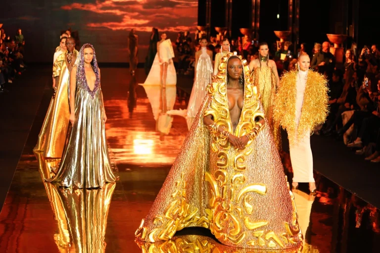 Stephane Rolland. SS 2023 during Haute Couture Week.