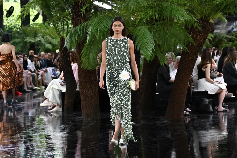 Paris Couture Week Wrapped With Fantasy, Tech, and the Human Hand Back at the Center