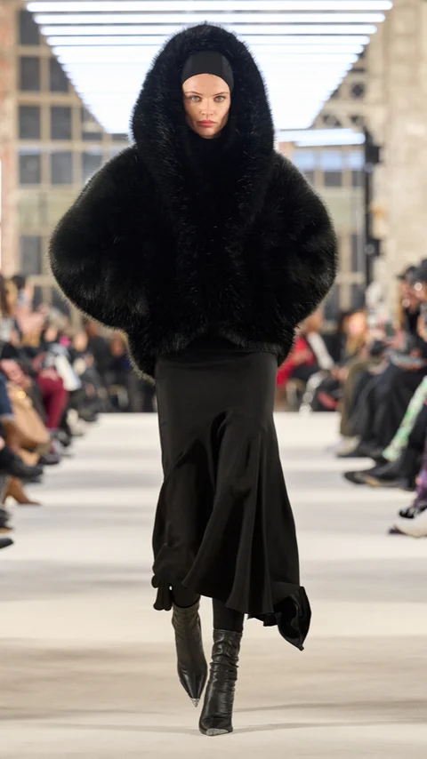 Alexandre Vauthier. SS 2023 during Haute Couture Week.