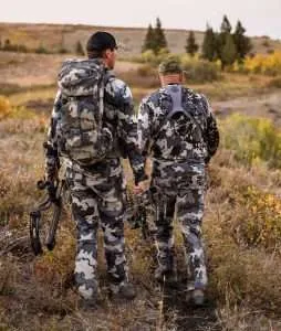 Averett-1364-cropped - Western Ranch Brokers Western Ranch Brokers Bill and Caleb hunting elk in Montana