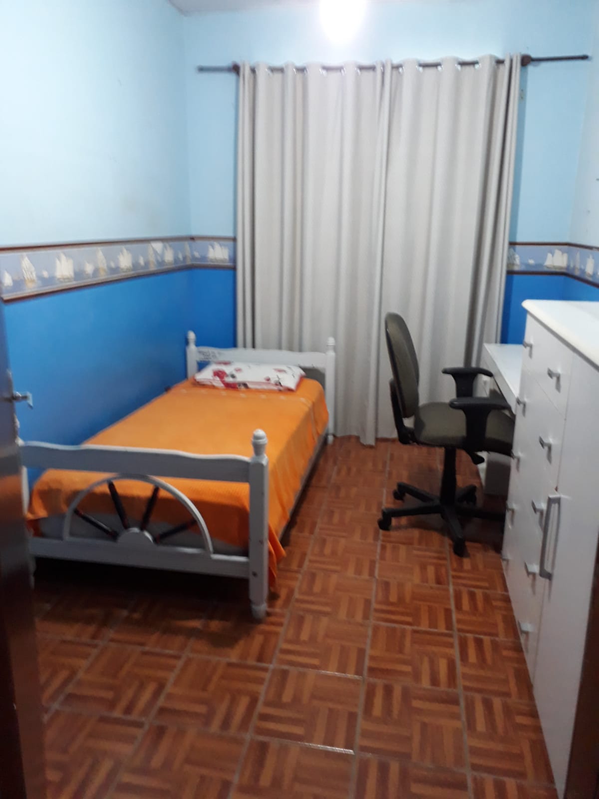 Casa Plana – Averbada – 5 dormitórios (1 suíte) – Escritório – Área de festas – Costa e Silva