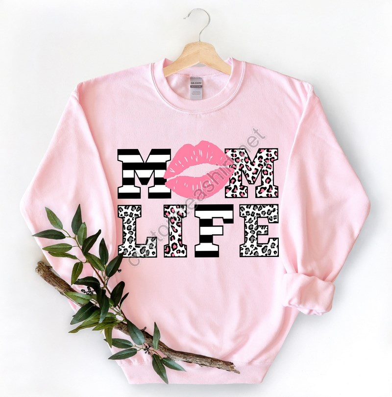 Mom Life Pink Lips Kiss Me Kissing Lips Cheetah Leopard Stripe Print Shirtmom Life Shirtmother T-shirtcute Mom Giftmothers Day Gift