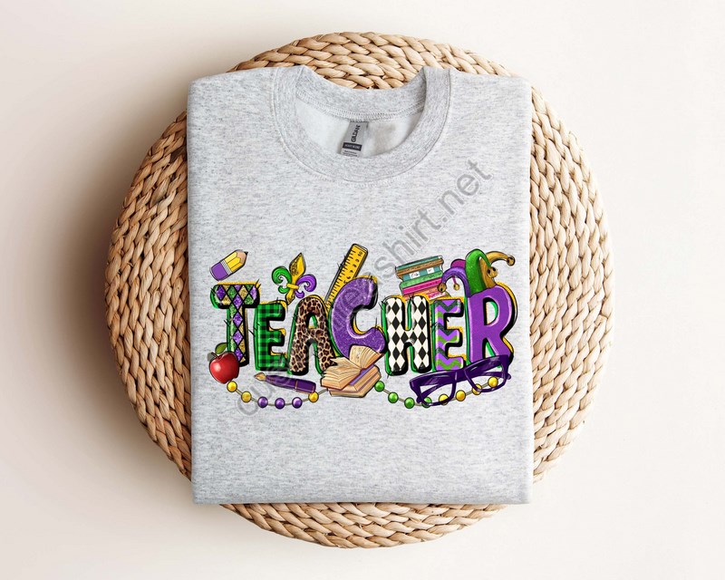 Teacher Mardi Gras Sweatshirt Hoodie Mardi Gras Shirt This Girl Needs A Drink Mardi Grass Festival Shirt New Orleans Shirt