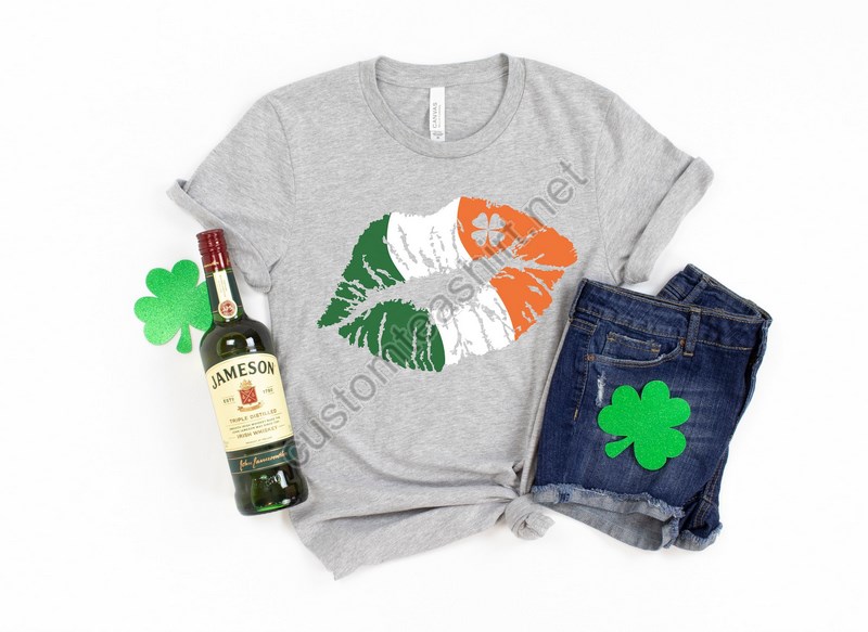 St Patricks Day Shirt Lucky Shirt Shamrock Lucky Lips Four Leaf Clover Shamrock Shirts Saint Patrick's Day Irish Tshirt