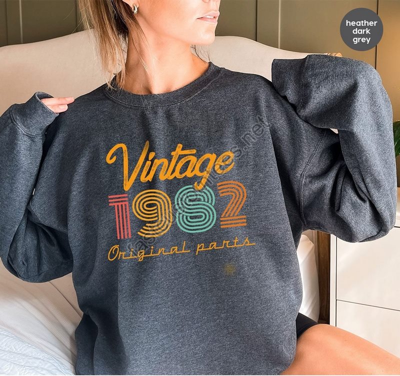 42st Birthday Sweatshirt Vintage 1982 Hoodie 42st Birthday Gift For Women 42st Birthday Shirt Men Retro Hoodie Vintage Long Sleeve