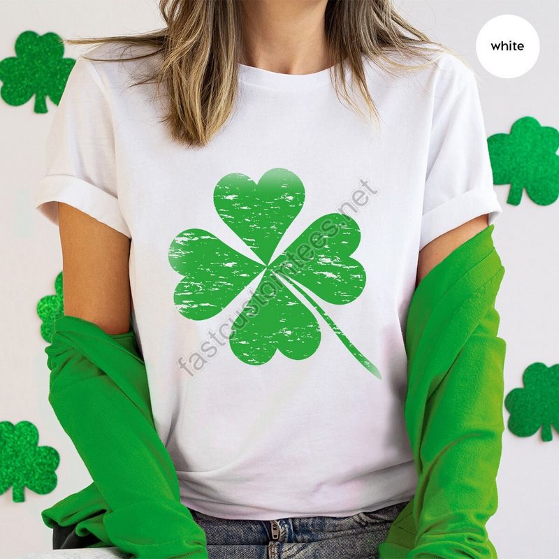 Vintage St Patricks Day Tshirt Irish Gifts Retro Clover Graphic Tees Irish Crewneck Sweatshirt Saint Paddy's T Shirt Gift For Her