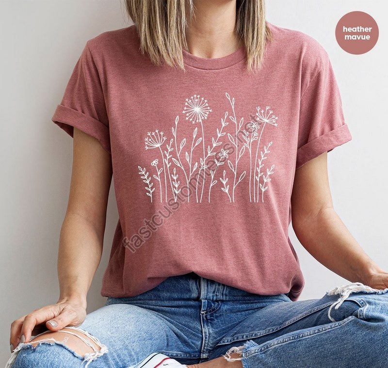 Minimalist T-shirts Gifts For Women Flowers Crewneck Sweatshirt Aesthetic Tees Floral Shirts For Women Wild Flowers Graphic Tees