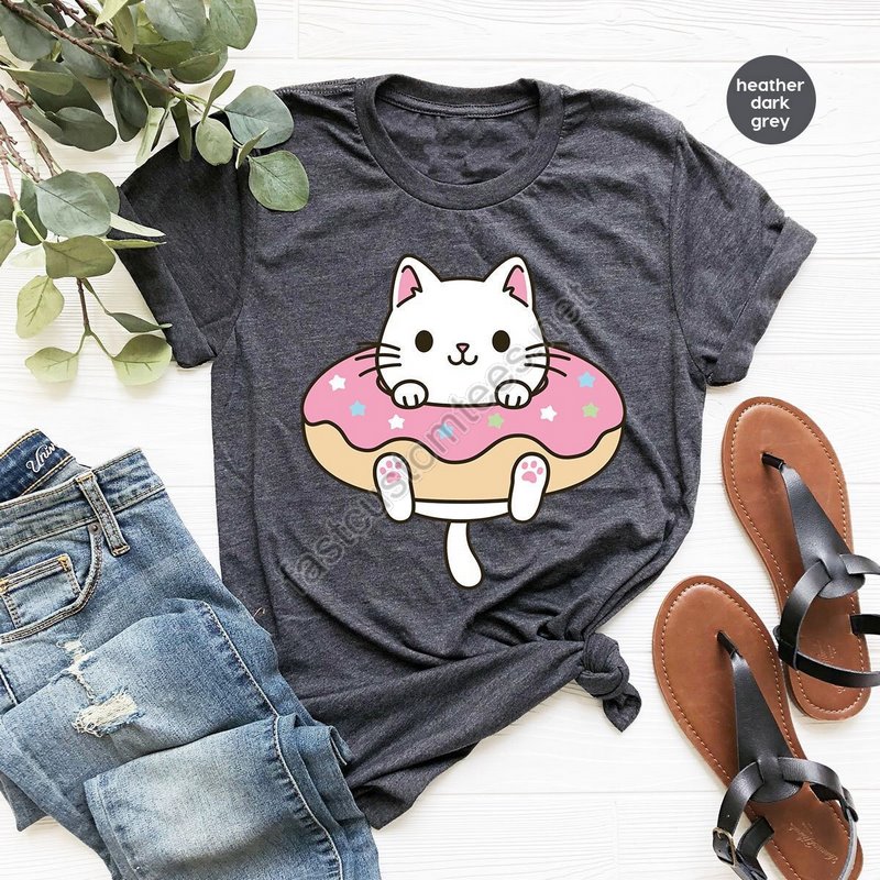 Gift For Mom Vintage Cat Shirt Gifts For Her Cute Cat T-shirt Cat Crewneck Sweatshirt Cat Shirts For Women Cat Graphic Tees