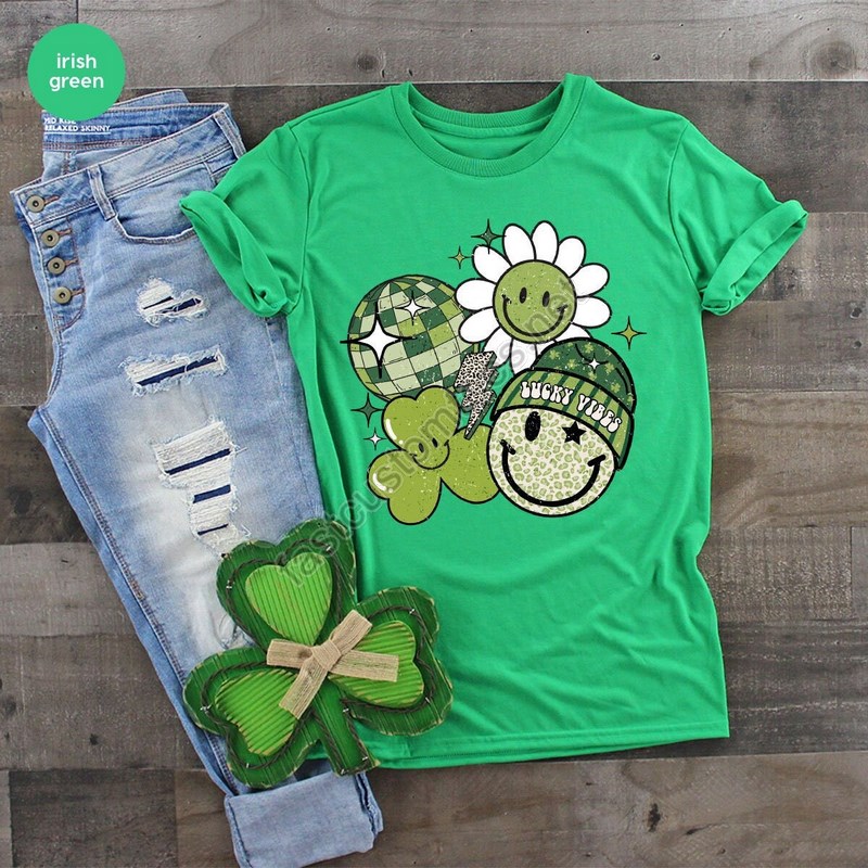 Cute St Patricks Day T-shirt Shamrock Clothing Irish Shirt Four Leaf Clover Tee St Patricks Day Crewneck Sweatshirt Gift For Her