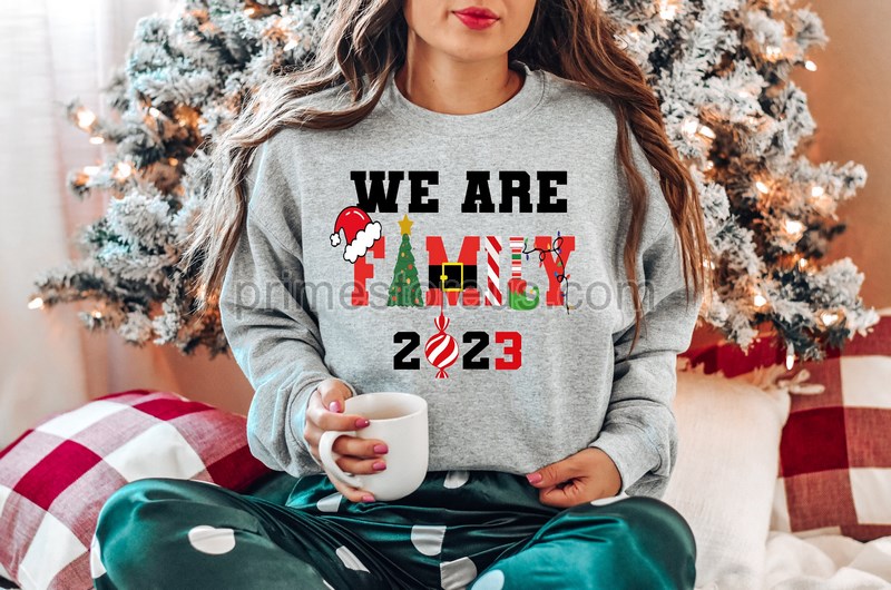 Family Christmas Shirt Christmas Gift Family Christmas Picture Sweatshirt Christmas Sweater Holiday Sweater Christmas Shirt Mom Gift