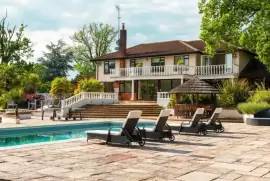 Luxury Villa Mansion Staycation Rental Short Term 