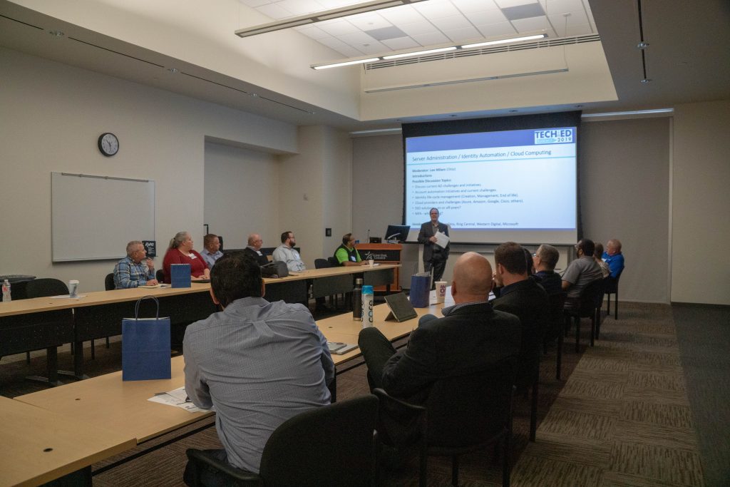 Server Administration, Identity Automation and Cloud Computing breakout led by Okta's Lee Milam, with attendees at tables