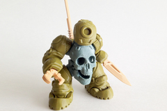 SkullBot 001 - via 3DKToys