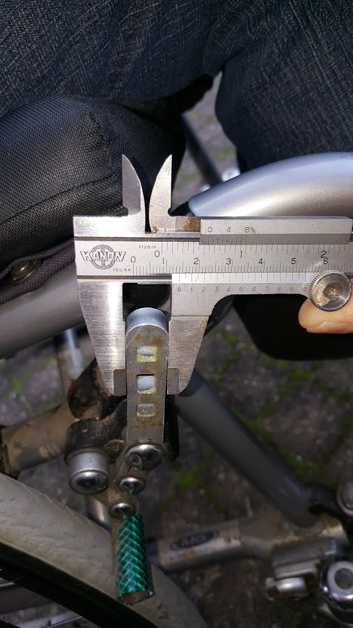 Wheelchair brake handle / gripper