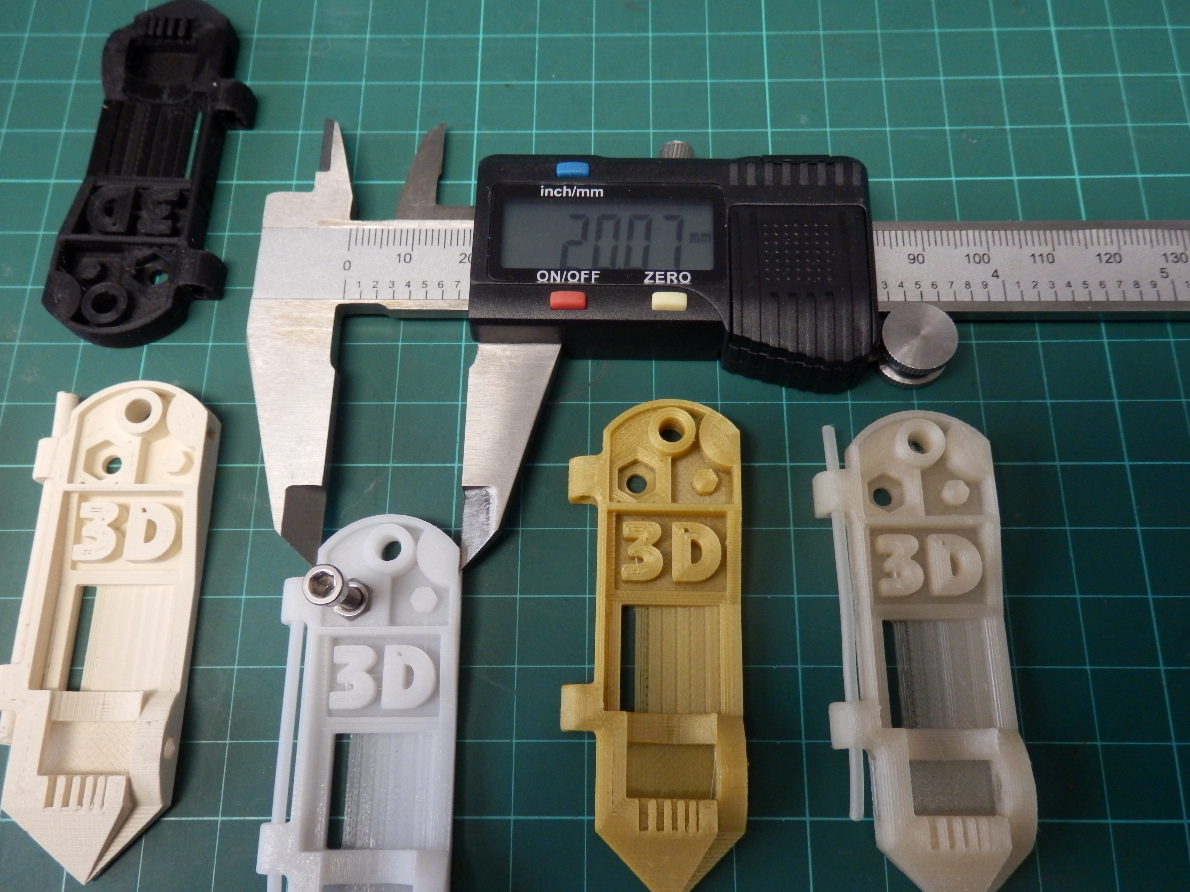 Calibration set for 3D printers, extruders and materials