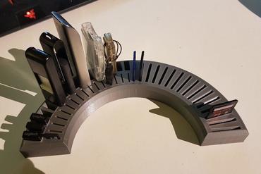 Curved Holder for lots of USB sticks, SD cards and Micro-SD cards