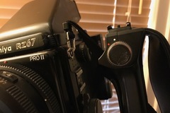 Release/Trigger button for Mamiya L-Grip Holder RZ for RZ67
