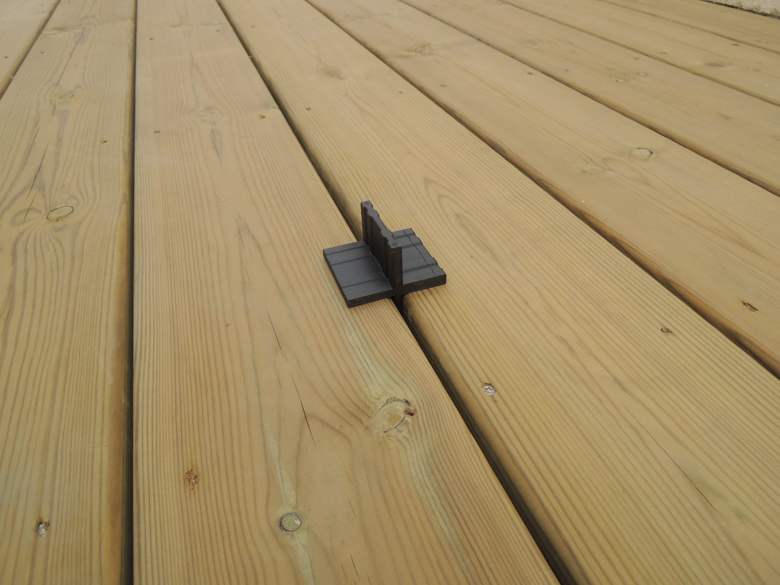 Wood Deck Spacer