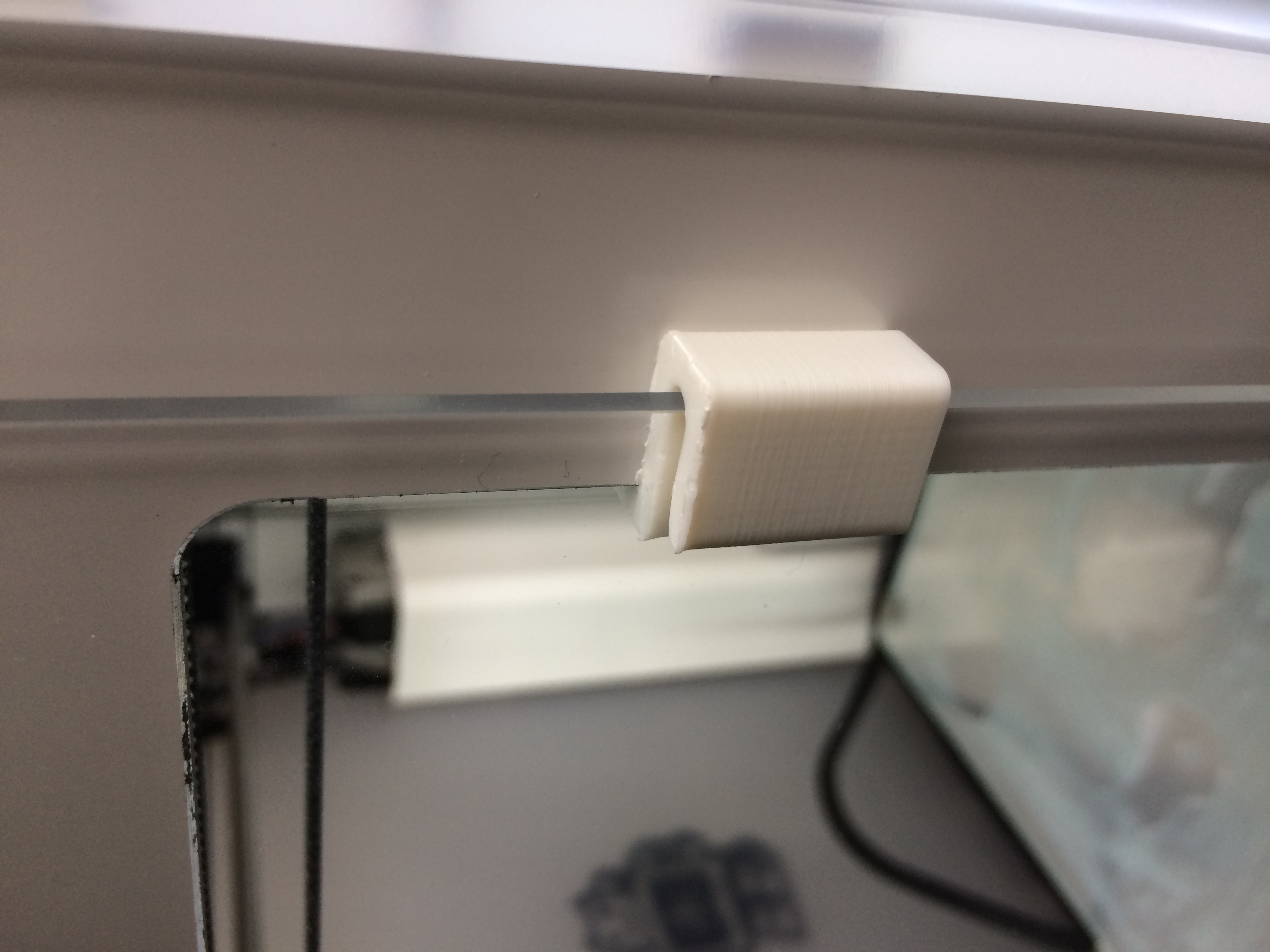 Ultimaker 2 and 2+ front window clip 