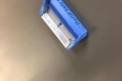 Razor blade holder with magnets - Razor Safe