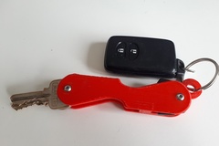 Customizable key holder