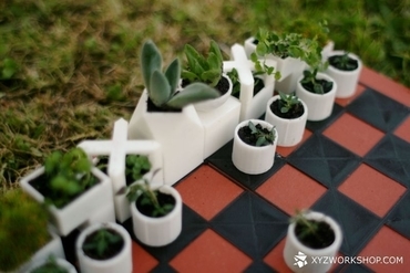 Micro Planter Chess Set