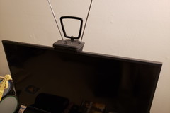 Antenna stand for flat screen TV