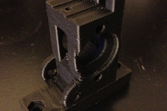 Simplified Extruder Block with Quick Release and Rear Motor Mount for mini-hyena drive gear