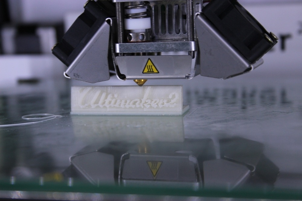 The Name Ultimaker² for table presentation.