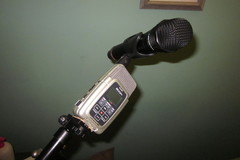 Microphone stand device mount