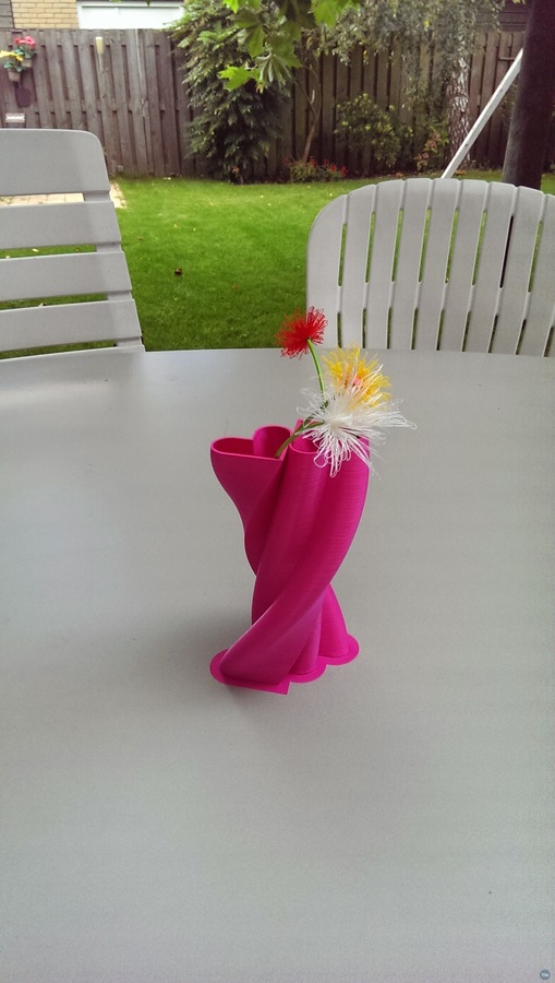 Ultimaker Printed Flowers Plus Vase 3