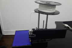 Printrbot free-spinning fillament spool holder (using 608 bearing)