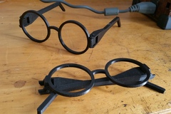 Scalable Harry Potter Glasses (with hinges)