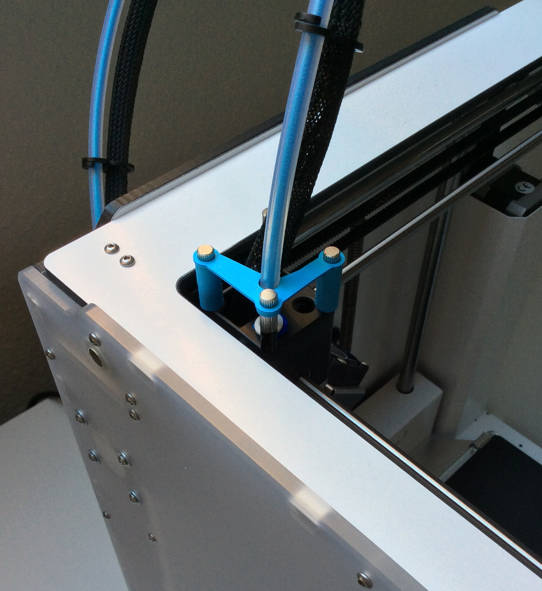 Filament Guide Tube Support