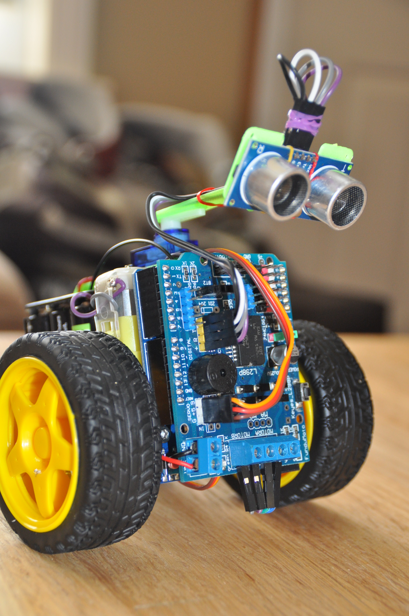 SCRU-FE: Simple C++ Robot with Ultra-sonic Sensor for Education:  Arduino UNO Obstacle Avoidance Maze Programming