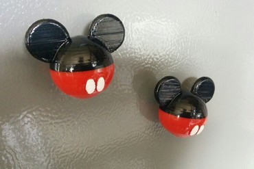 Mickey Mouse Head with Pants Magnet