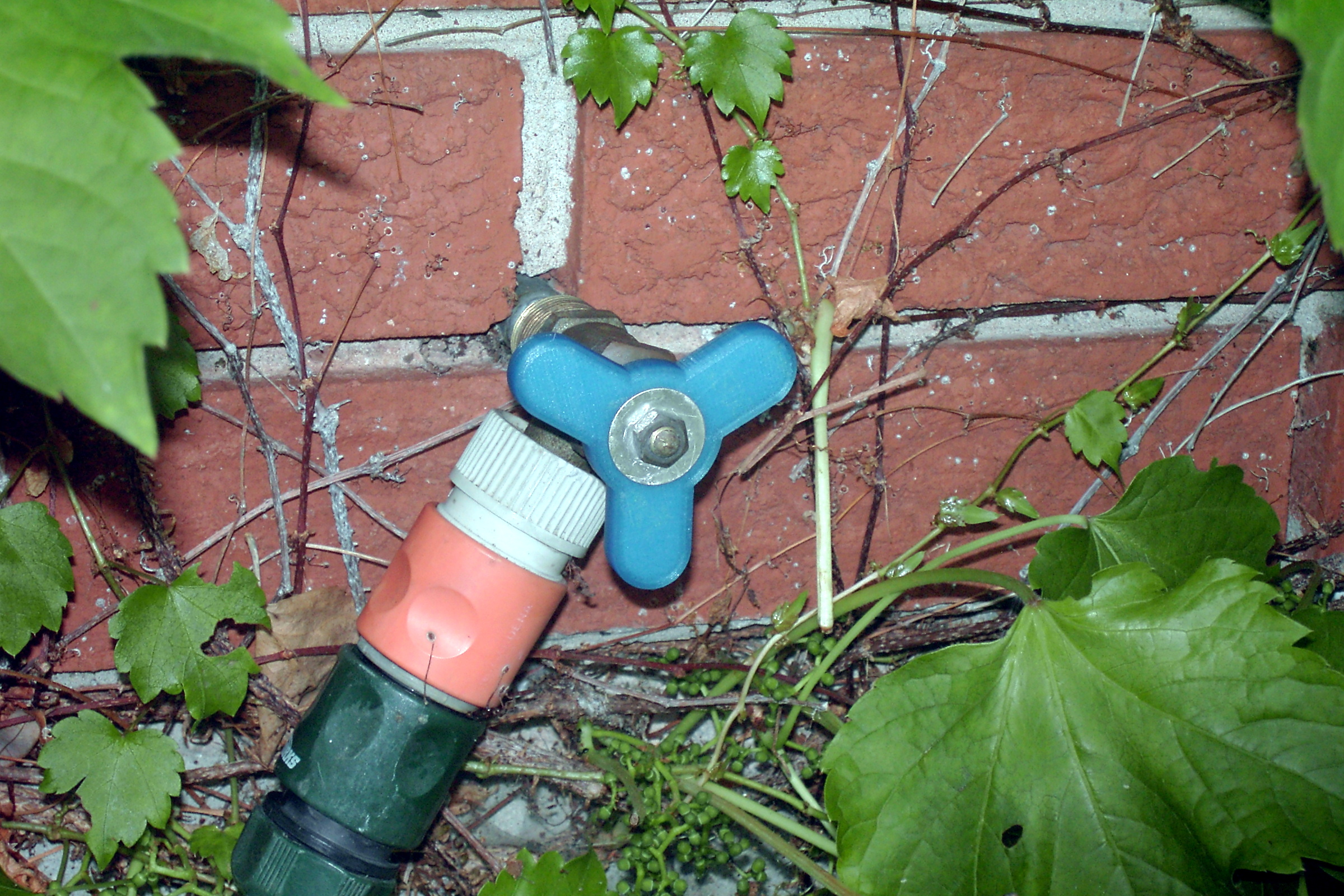 Garden hose valve tap handle