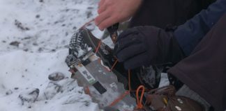 This-Clever-Hack-Could-Help-You-Survive-A-Snowy-Icy-Trek-Hacking-the-Wild