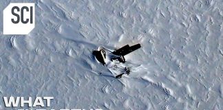 Whats-the-Story-Behind-this-Broken-Down-Aircraft-in-Greenland-What-on-Earth